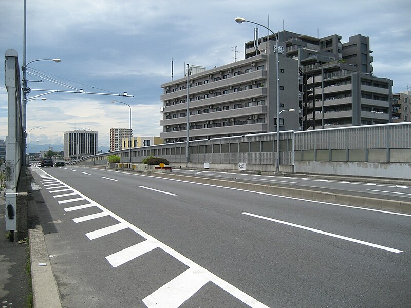 File:Route 463 Shin-Urawabashi Tollgate vacant lot 1.JPG