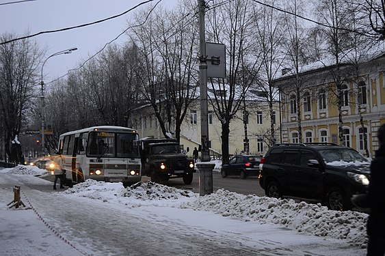 Bus on the streets of Syktyvkar