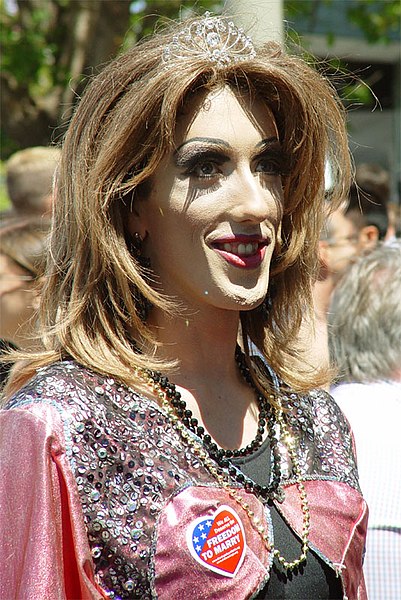 File:SF Gay Parade 2004 (15).jpg