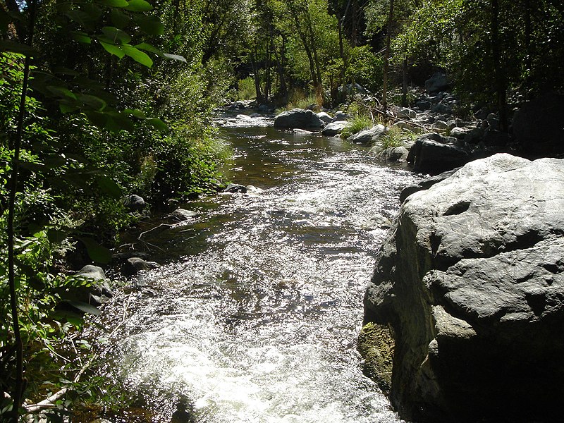 File:Sangabrielwater.jpg