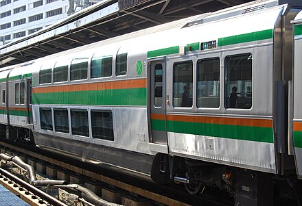 The E233-3000 series outer-suburban train has two bilevel "Green Cars" per train