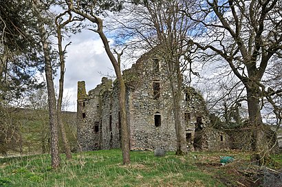 How to get to Drochil Castle with public transport- About the place