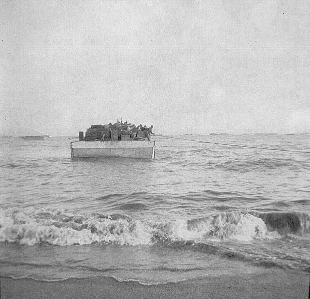 File:Scow offshore ready to be unloaded as seen from the beach, Nome, Alaska, between 1895 and 1905 (AL+CA 2572).jpg