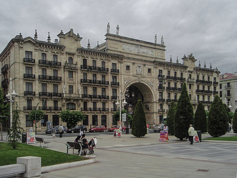 Banco Santander in Santander City Centre - Tours and Activities