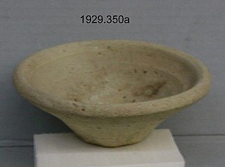 Shallow bowl, Yale University Art Gallery, inv. 1929.350a