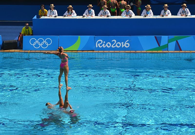 File:Synchronized swimming at the 2016 Summer Olympics -Presentation of the Brazilian team 02.jpg