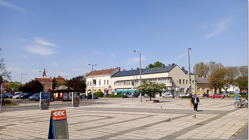 File:Székesfehérvár IMG 20190415 100948 (33863631468).jpg