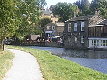 The "Rodley Barge" - geograph.org.uk - 832190.jpg