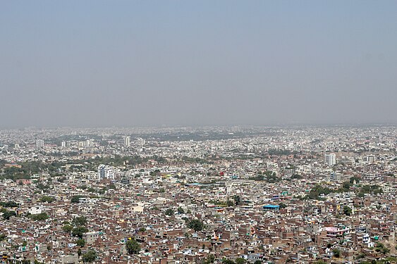 A 50 mm shot of Jaipur from a nearby fort.