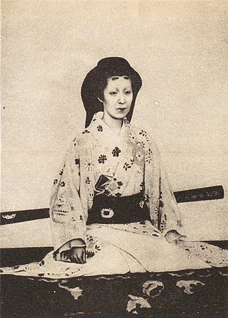 <i>Hikimayu</i> Japanese cosmetic tradition