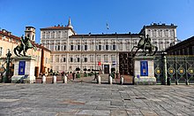 The Royal Palace of Turin Torino Piazza Castello 2012 - panoramio.jpg