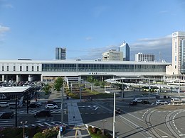 Sortie sud de la gare de Toyama 20180503.jpg