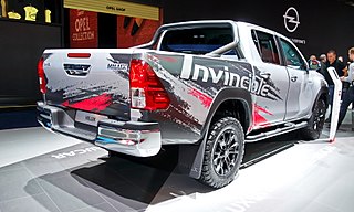 Toyota Hilux Invincible 50 (38438265462)