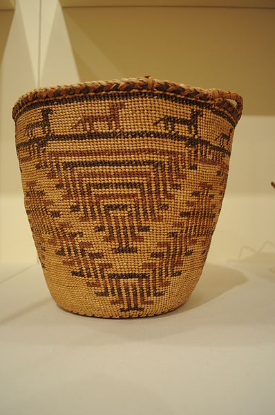 File:Twined Skokomish basket with overlay design 01.jpg