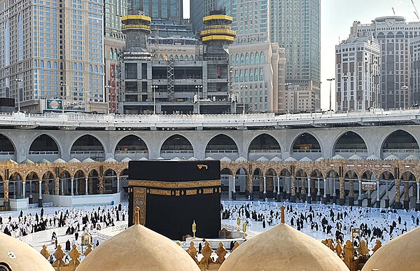 Image: View of the courtyard of the Great Mosque of Mecca, Saudi Arabia (2)