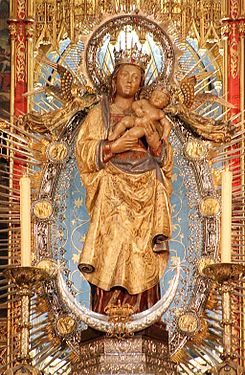 Virgin de la Almudena - Catedral de la Almudena.JPG