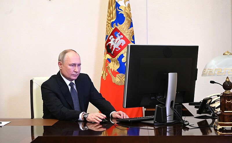 File:Vladimir Putin votes in the 2024 Russian presidential election.jpg