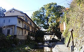 脇田温泉と犬鳴川