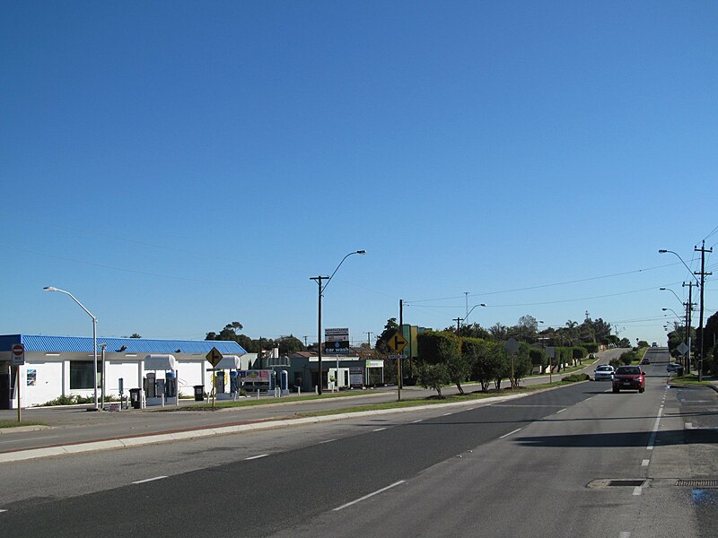 File:Wanneroo Road 080 N Northlands.jpg