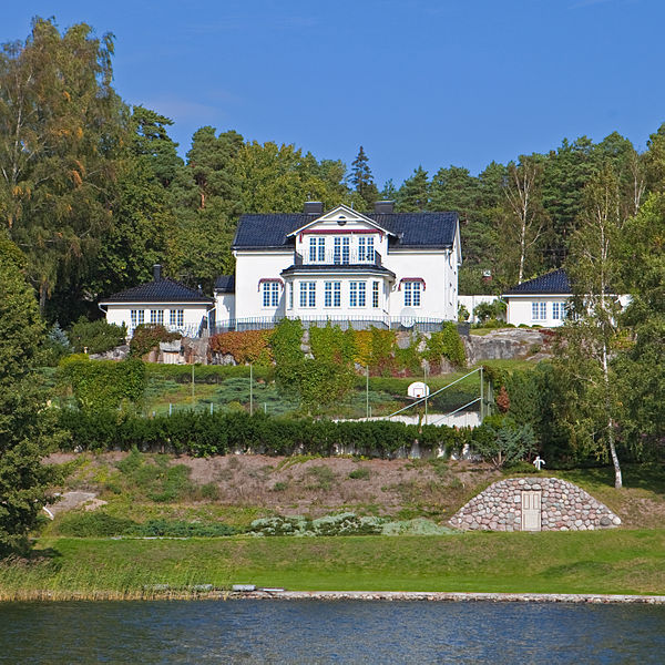 File:Waterfronts in Sweden 91 2012.jpg