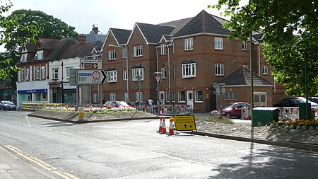 ไฟล์:Woking Guildford Road gas roadworks August 2009 2.JPG