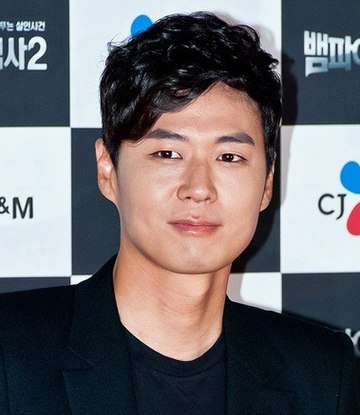 File:Yeon Jeong-hun from acrofan - cropped 01.jpg