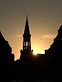 Zionskirche Turm Sonnenuntergang.jpg