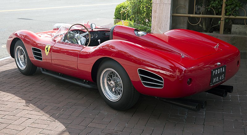 File:"1961" Ferrari 250 TR Replica, rear left.jpg