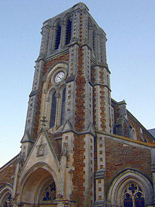 Église St Léger de Joué-sur-Erdre-edit.JPG
