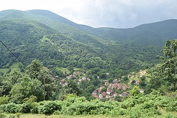 Ореше: Географија и местоположба, Историја, Стопанство