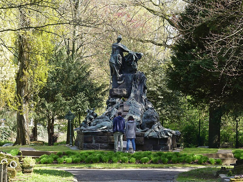 File:18 June 1815 – Victory at Waterloo – British Waterloo Campaign Memorial, front view.jpg