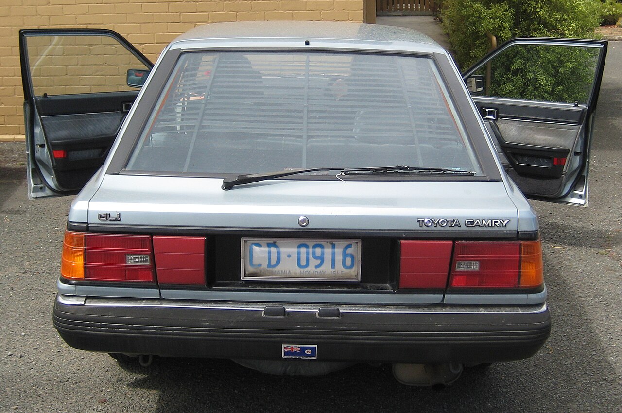 Image of 1984 Toyota Camry (SV11) GLi hatchback (2008-01-20)