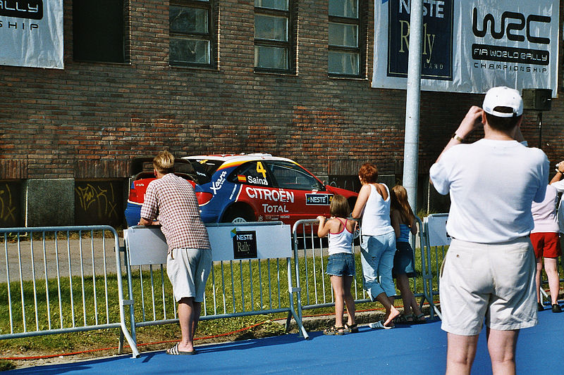 File:2004 Rally Finland friday 20.jpg