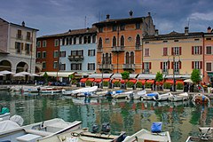 25015 Desenzano del Garda, Province of Brescia, Italy - panoramio (1).jpg