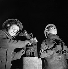 ATS spotters at a 3.7-inch gun site at Dunfermline, Scotland, 6 January 1943. ATS spotters at a 3.7-inch anti-aircraft gun site at Dunfermline in Scotland, 6 January 1943. H26574.jpg