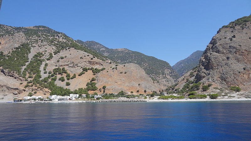 File:Agia Roumeli seen from ferry.JPG