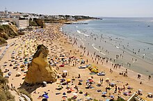 Ficheiro:Albufeira-Strand.JPG