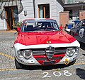 Fronte dell'Alfa Romeo Giulia GTA in esposizione a Castell'Arquato in occasione della Vernasca Silver Flag 2024