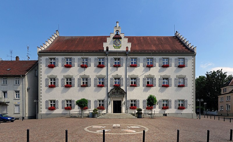 File:Altes Schloss Tettnang.jpg