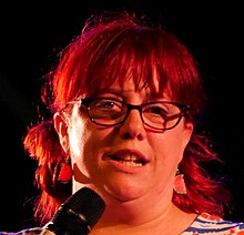 Angela Barns - Glastonbury festivali 2019 hosil 01.jpg