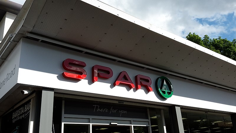 File:BP Malone Filling Station with SPAR - 70-74 Malone Road, Belfast, BT9 5BU (5).jpg