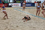 Deutsch: Beachhandball Europameisterschaften 2019 (Beach handball Euro); Tag 3: 4. Juli 2019 – Frauen,Platzierungsrunde Gruppe III, Zypern-Türkei 0:2 (14:24, 22:23) English: Beach handball Euro; Day 3: 4 July 2019 – Women Consolation Round Group III – Cyprus-Turkey 0:2 (14:24, 22:23)