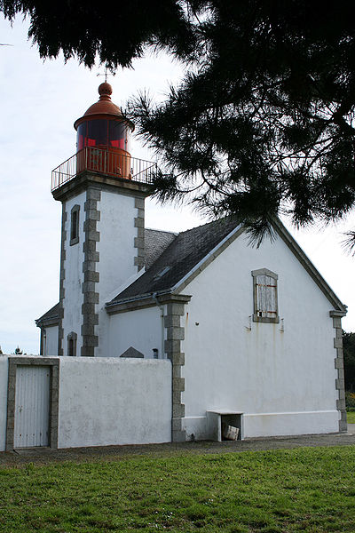 File:Belle-Ile phare Kerdonis (2).jpg