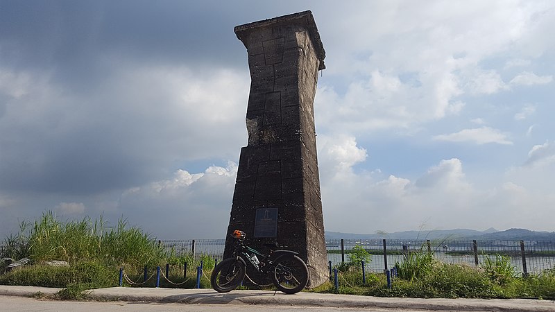 File:Binangonan Lighthouse.jpg
