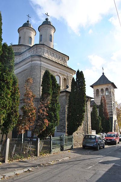 File:Biserica Sf. Haralambie, Iasi.jpg