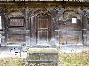 Biserica de lemn din Brebi (2).jpg