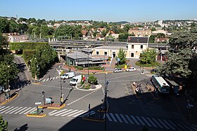 Image illustrative de l’article Place de la Gare (Bourg-la-Reine)
