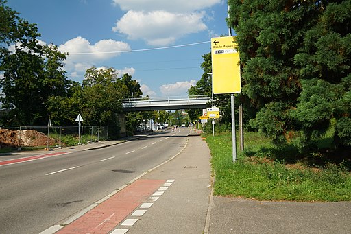 Brücke über die Schönbuchstraße 06