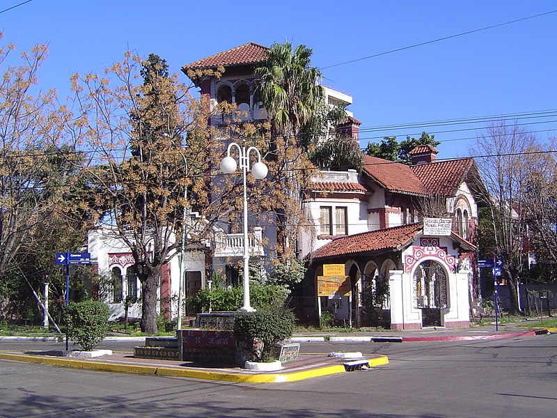 File:CASAMANUELFRESCOHAEDOBUENOSAIRES.JPG