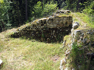 View of the tower rock with remains of the wall